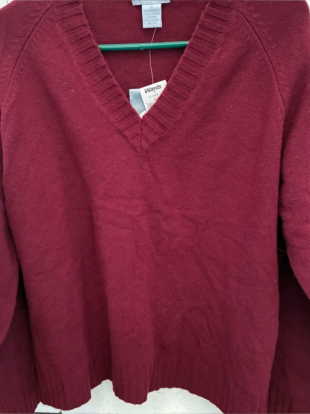 VTG Wine/Maroon V-Neck Women’s Sweater NWT